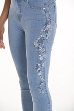 Load image into Gallery viewer, FRANK LYMAN EMBELLISHED BLUE JEANS STYLE 256827U
